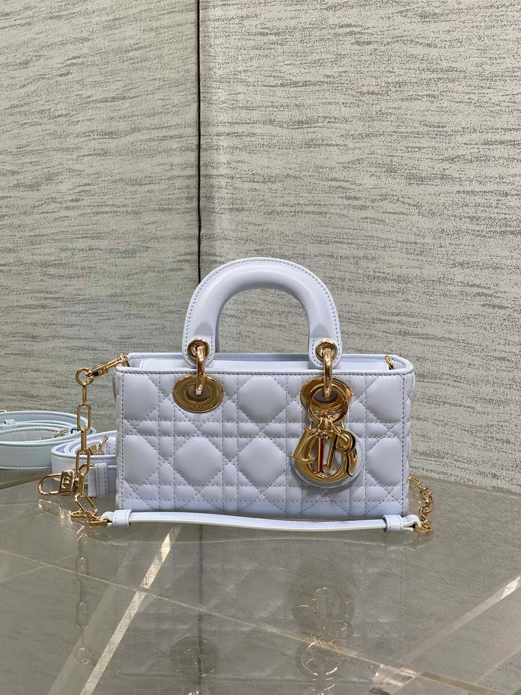 D-Lady
