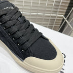 S-Sneakers