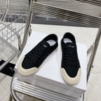 S-Sneakers