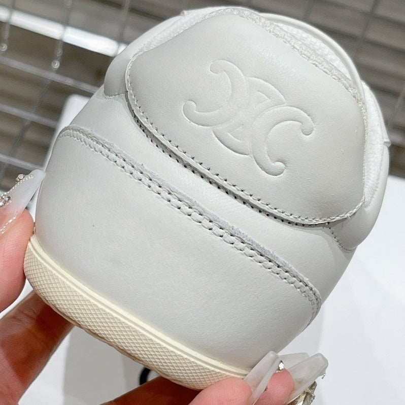 S-Sneakers