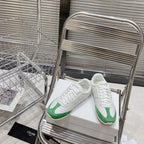 S-Sneakers