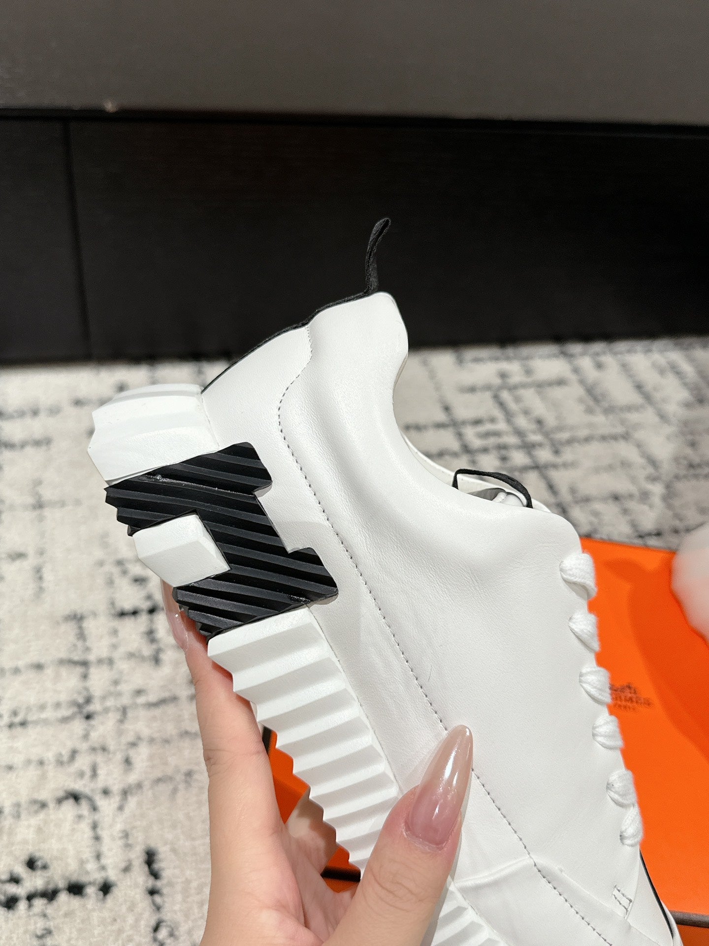 A-Sneakers