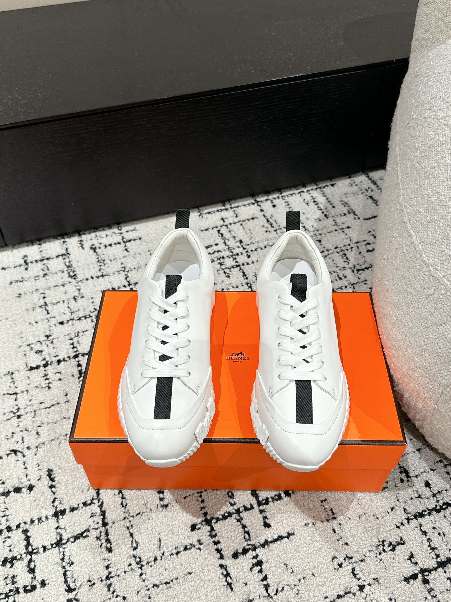 A-Sneakers