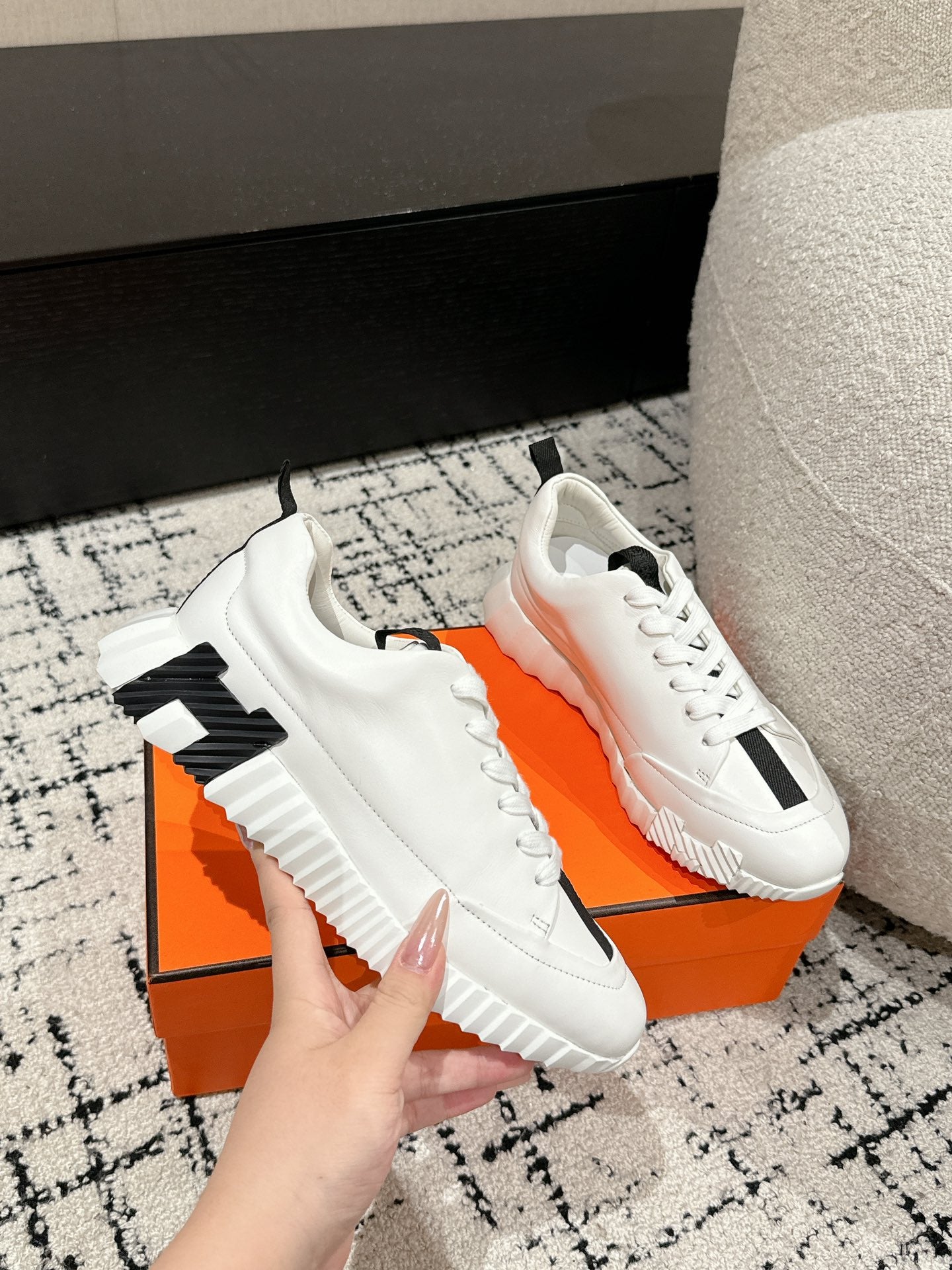 A-Sneakers