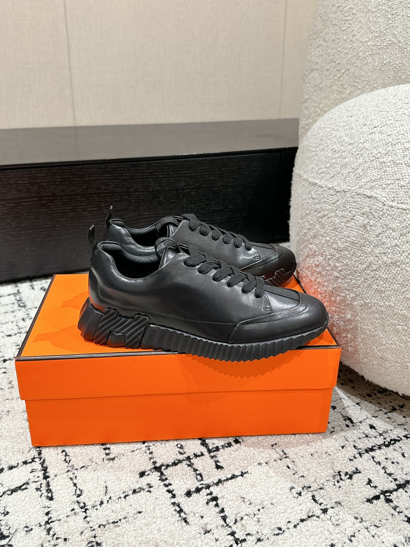 A-Sneakers