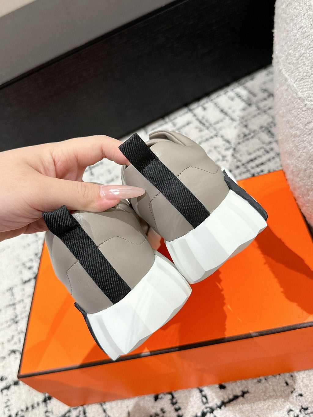 A-Sneakers