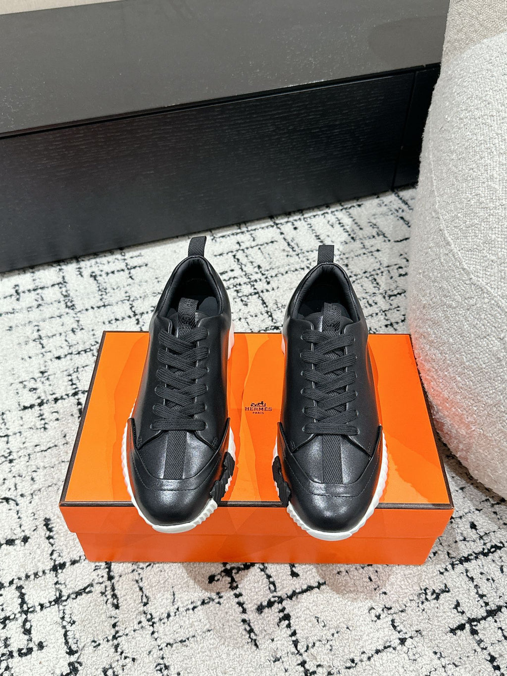 A-Sneakers