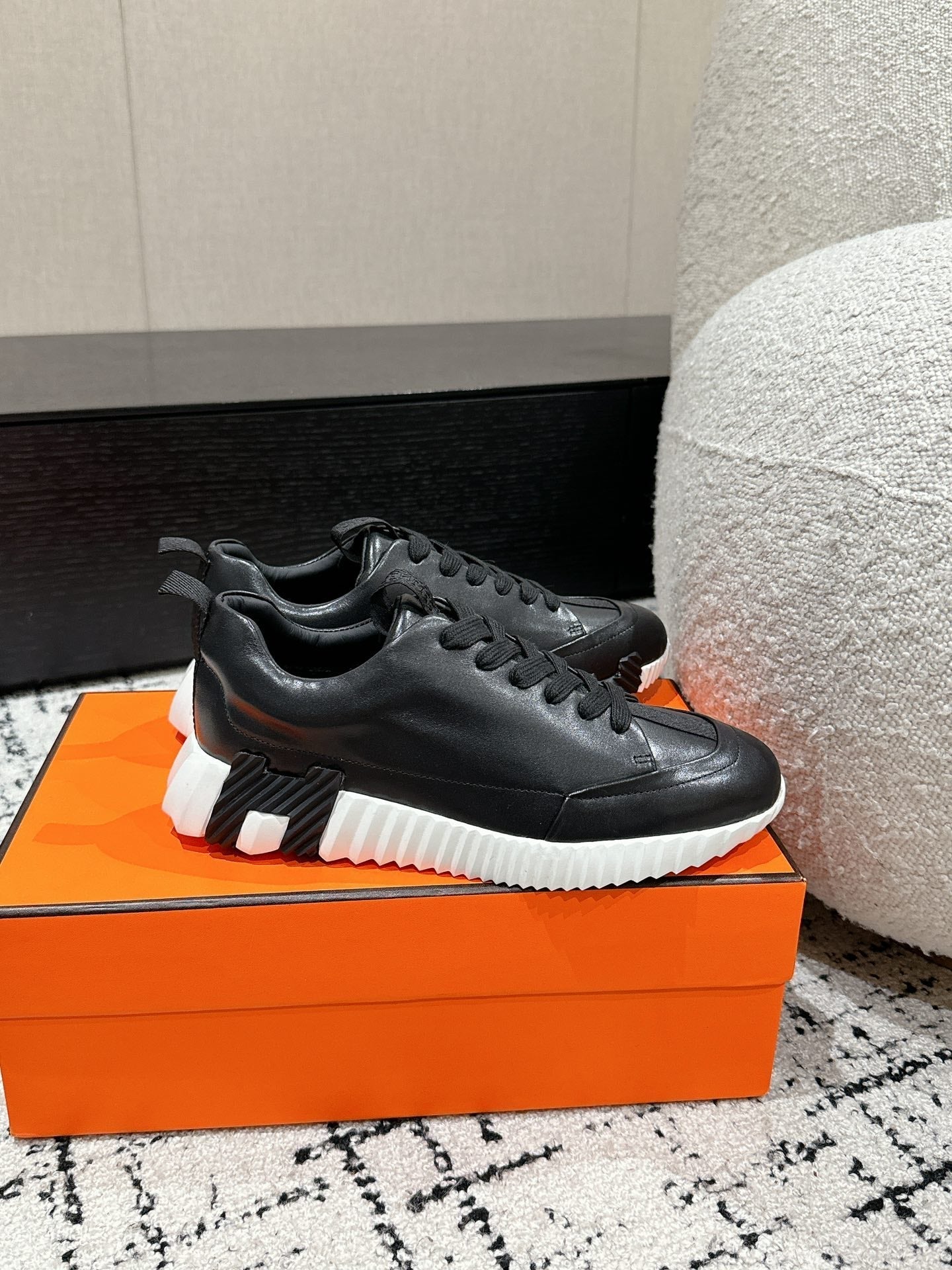 A-Sneakers