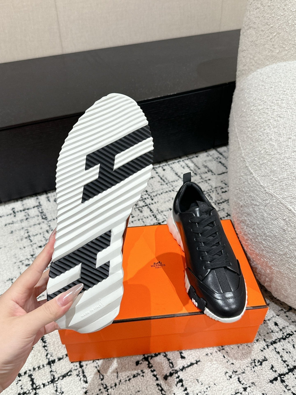 A-Sneakers