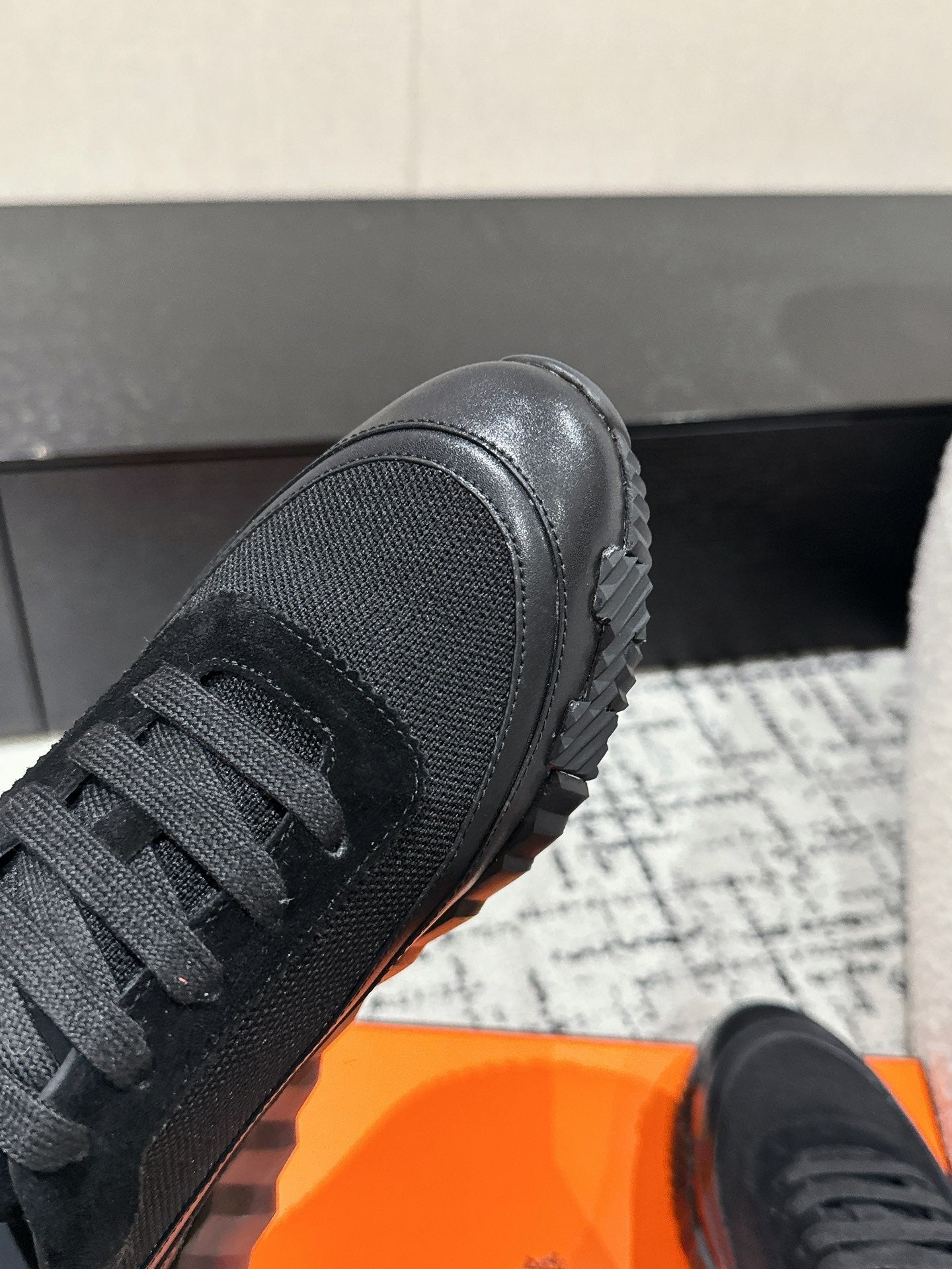 A-Sneakers