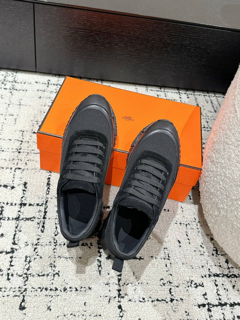 A-Sneakers
