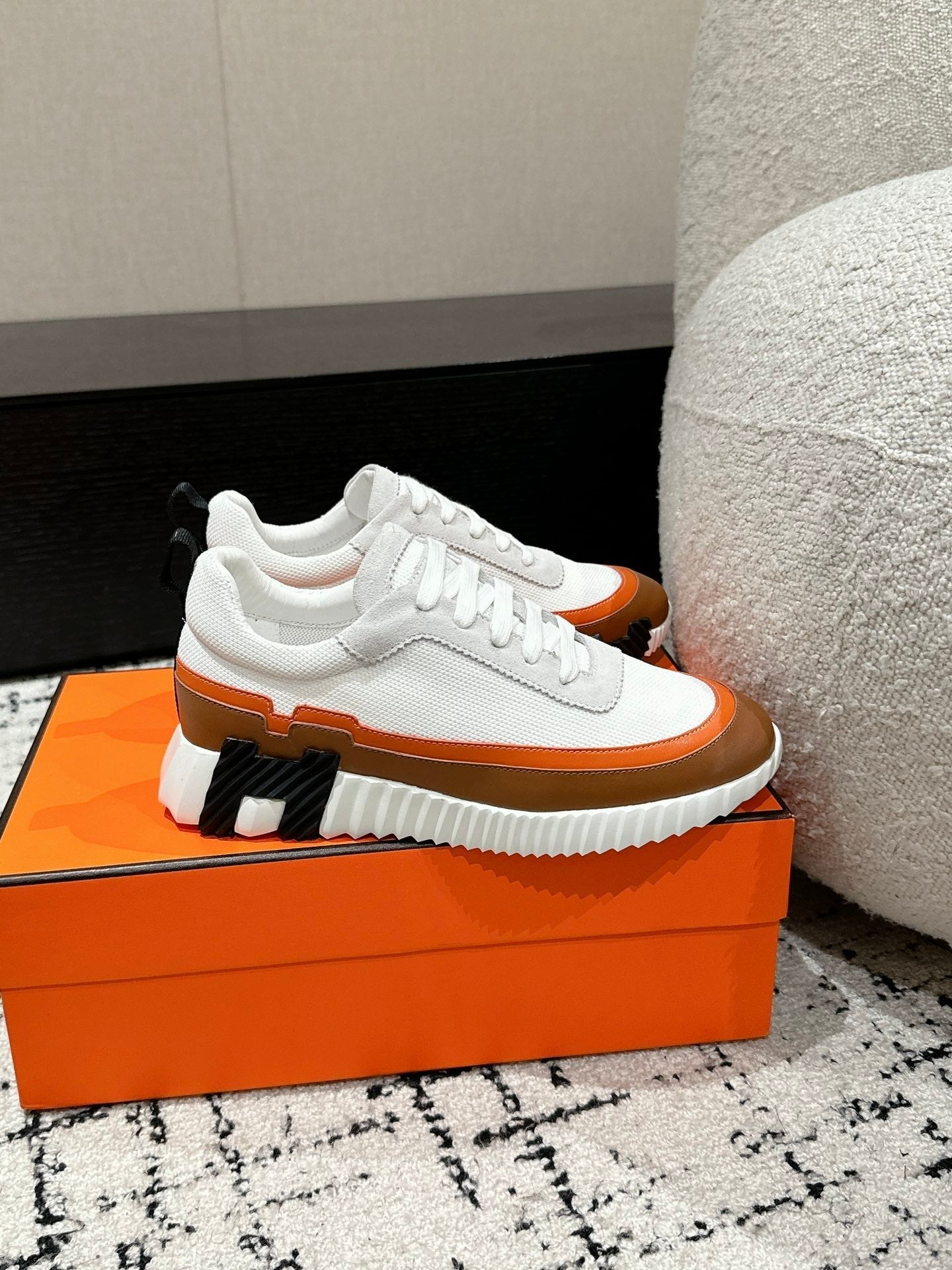 A-Sneakers