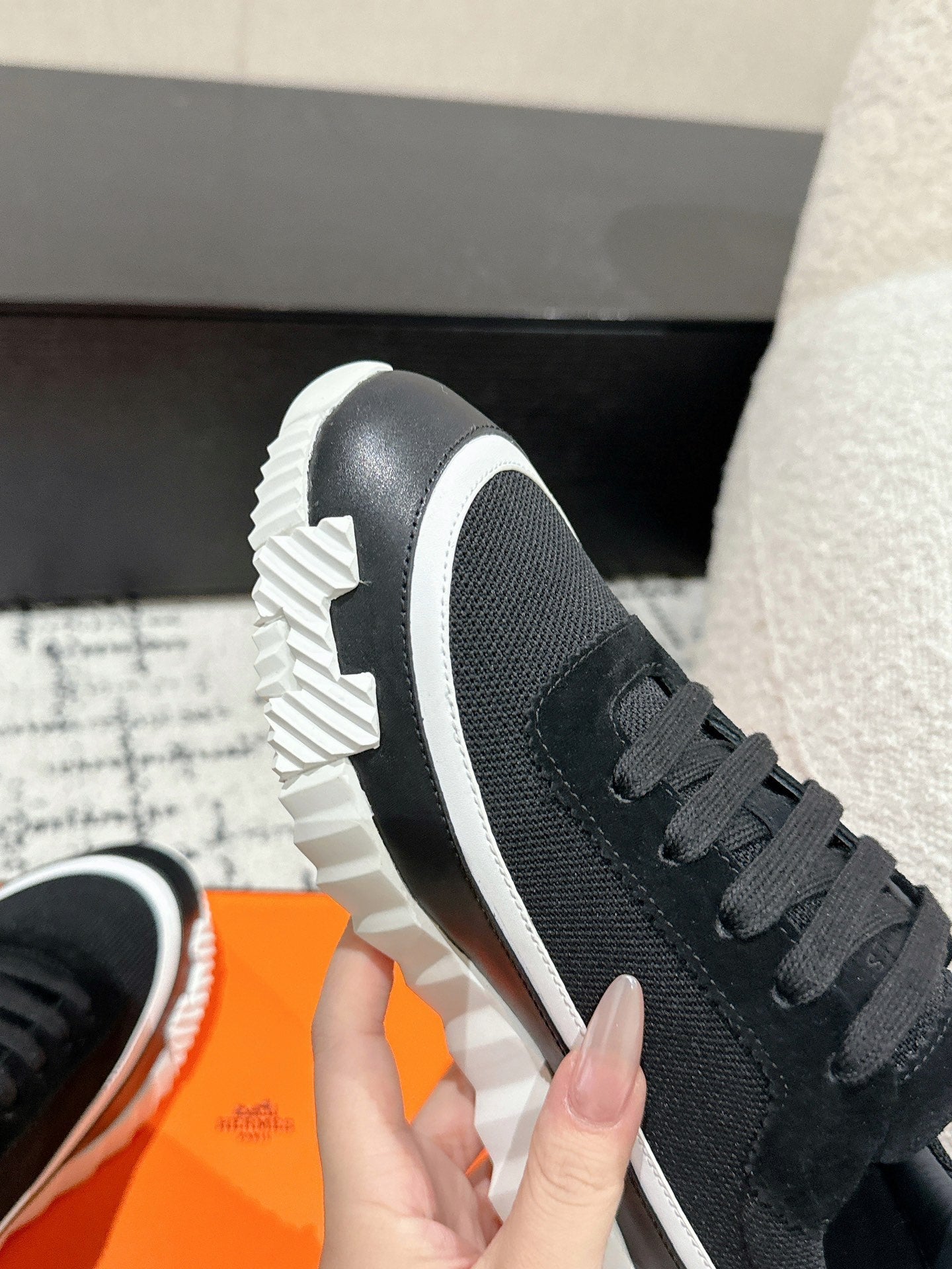 A-Sneakers