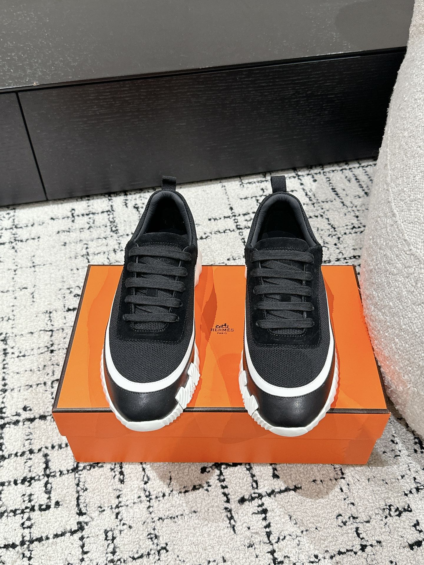 A-Sneakers
