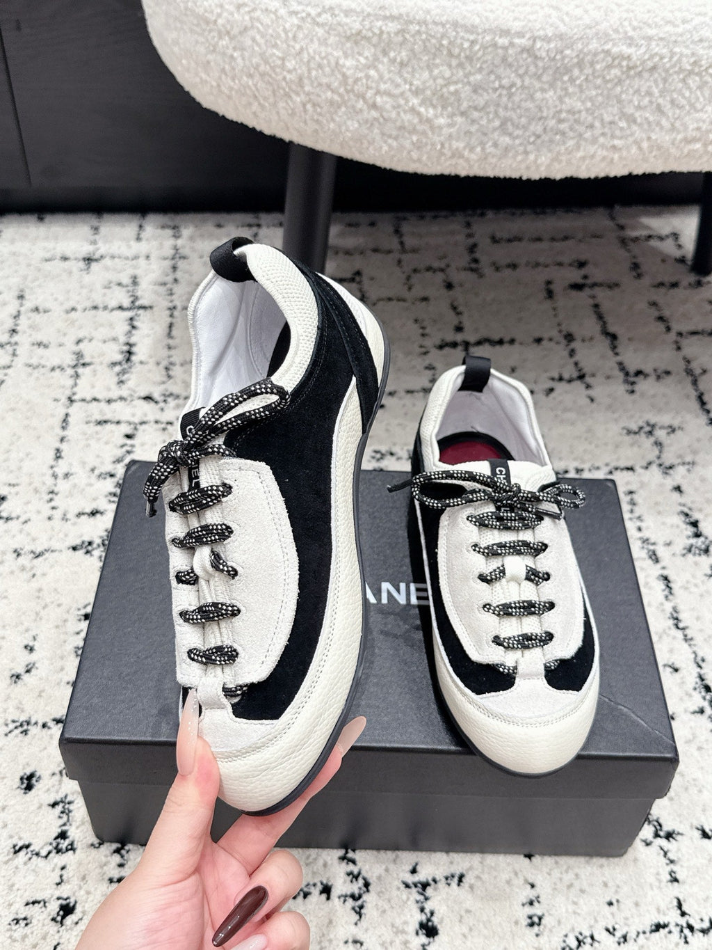 C-Sneakers
