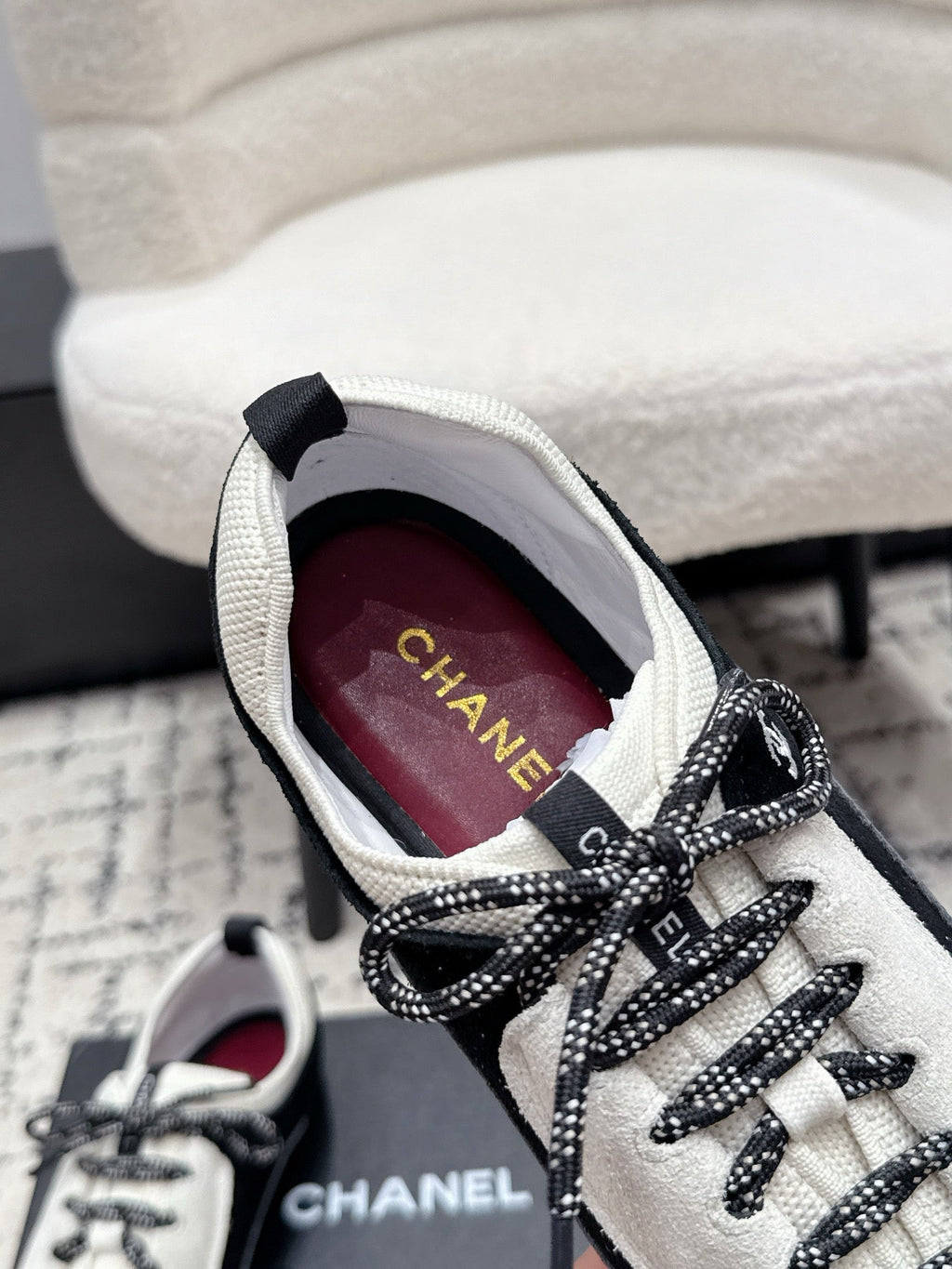 C-Sneakers