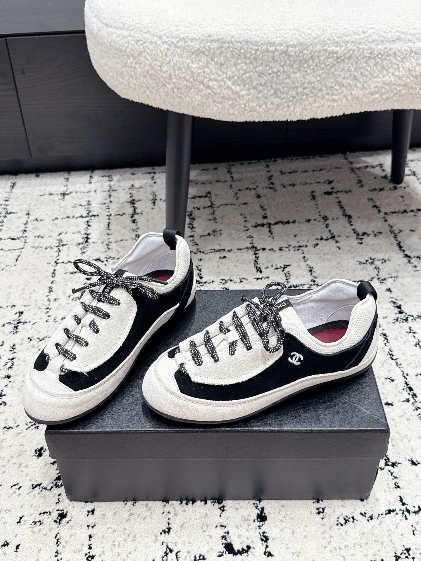 C-Sneakers