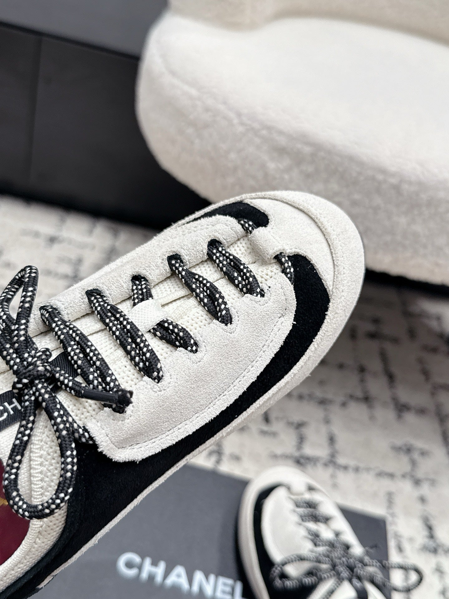 C-Sneakers