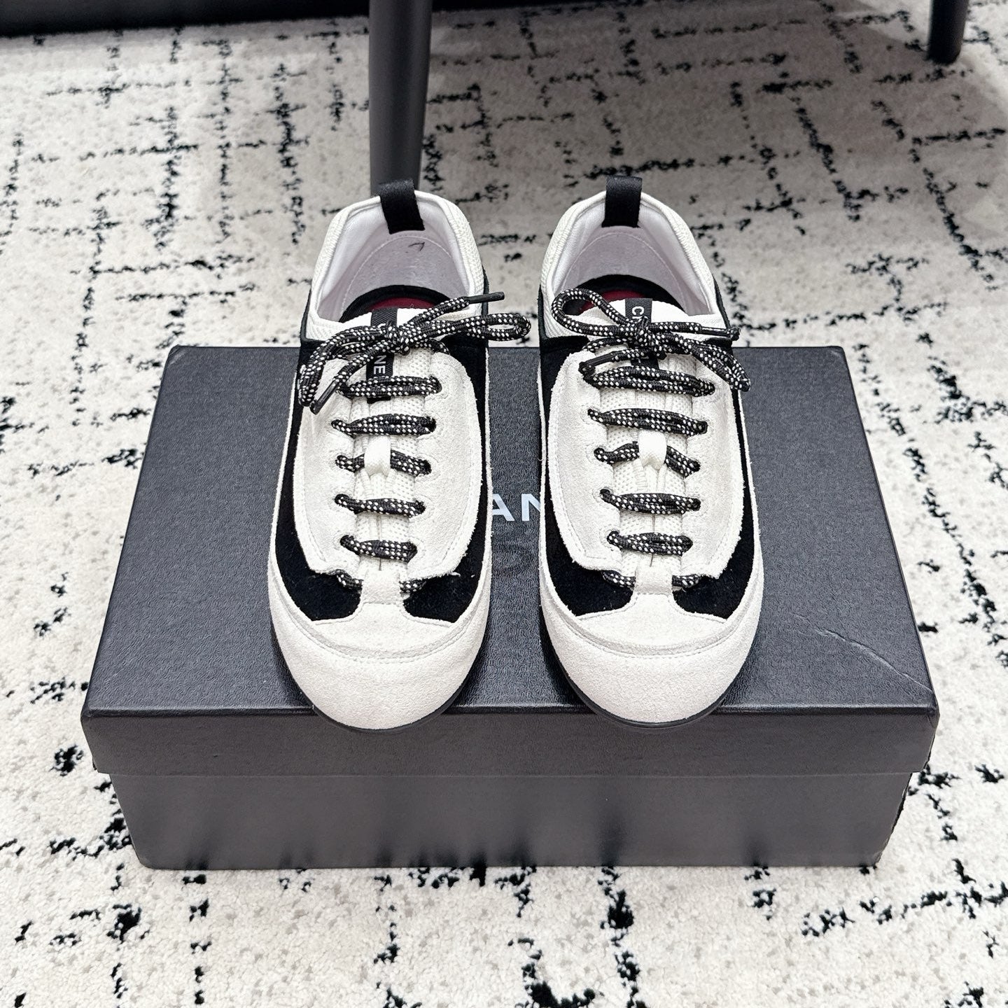 C-Sneakers