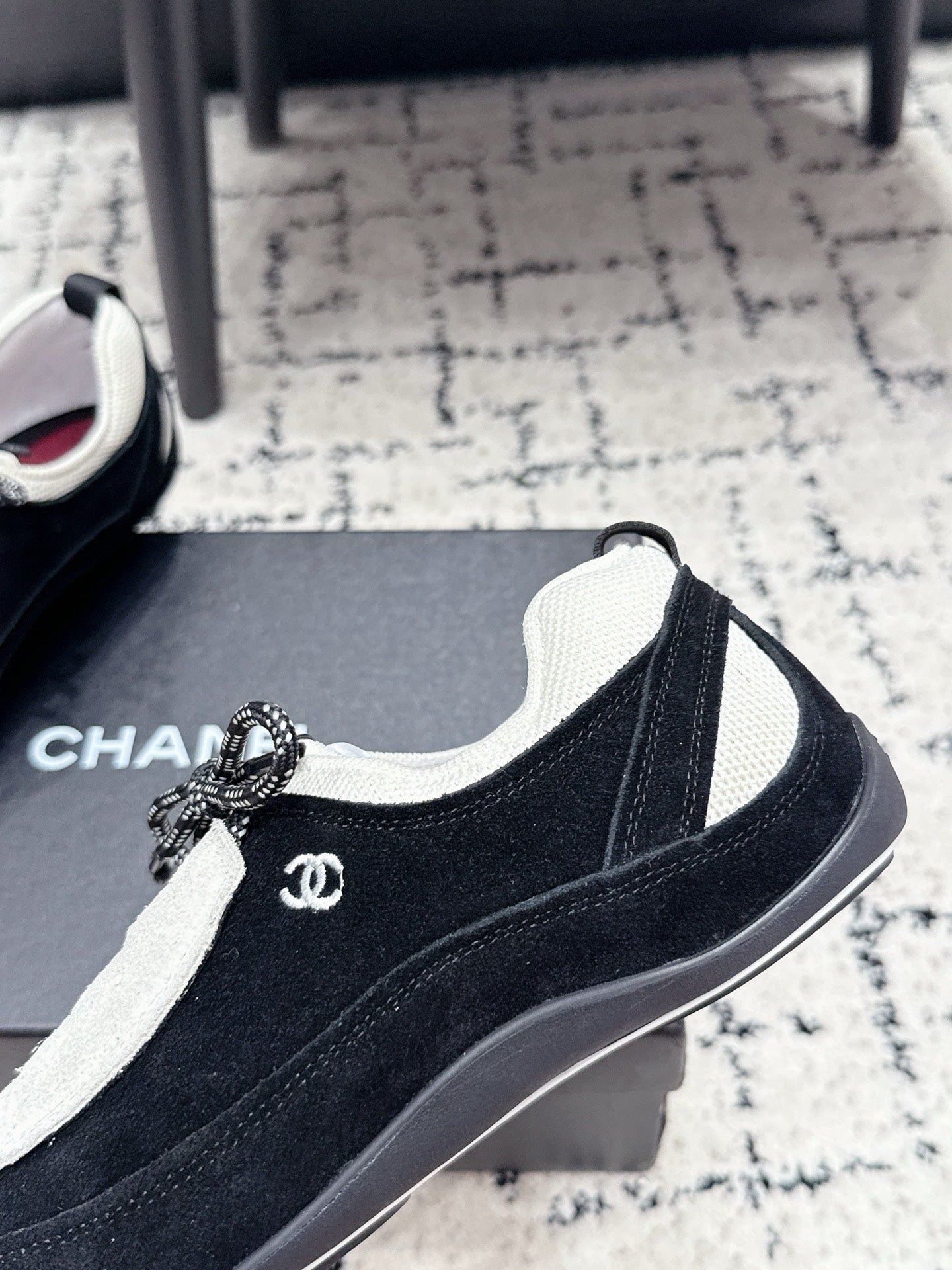 C-Sneakers