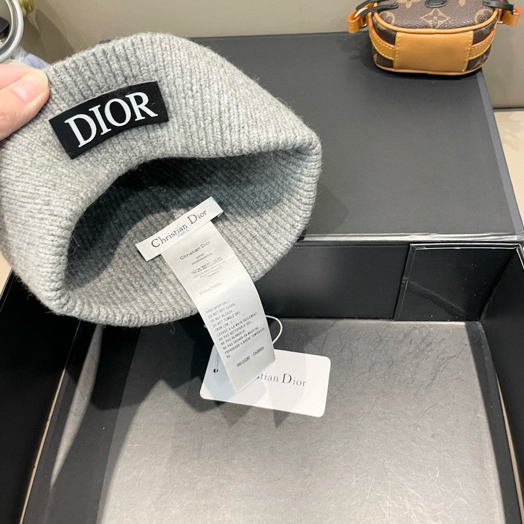D-Cap