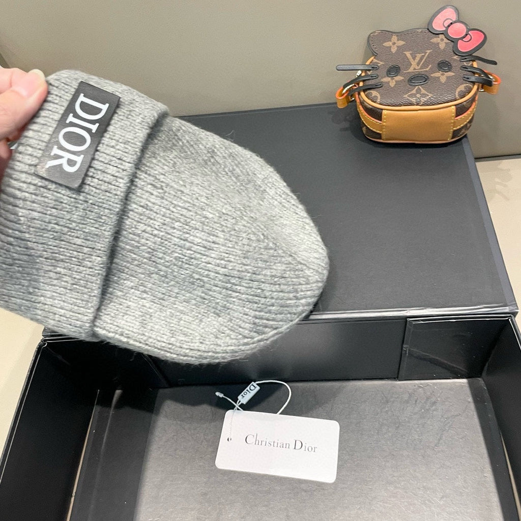 D-Cap