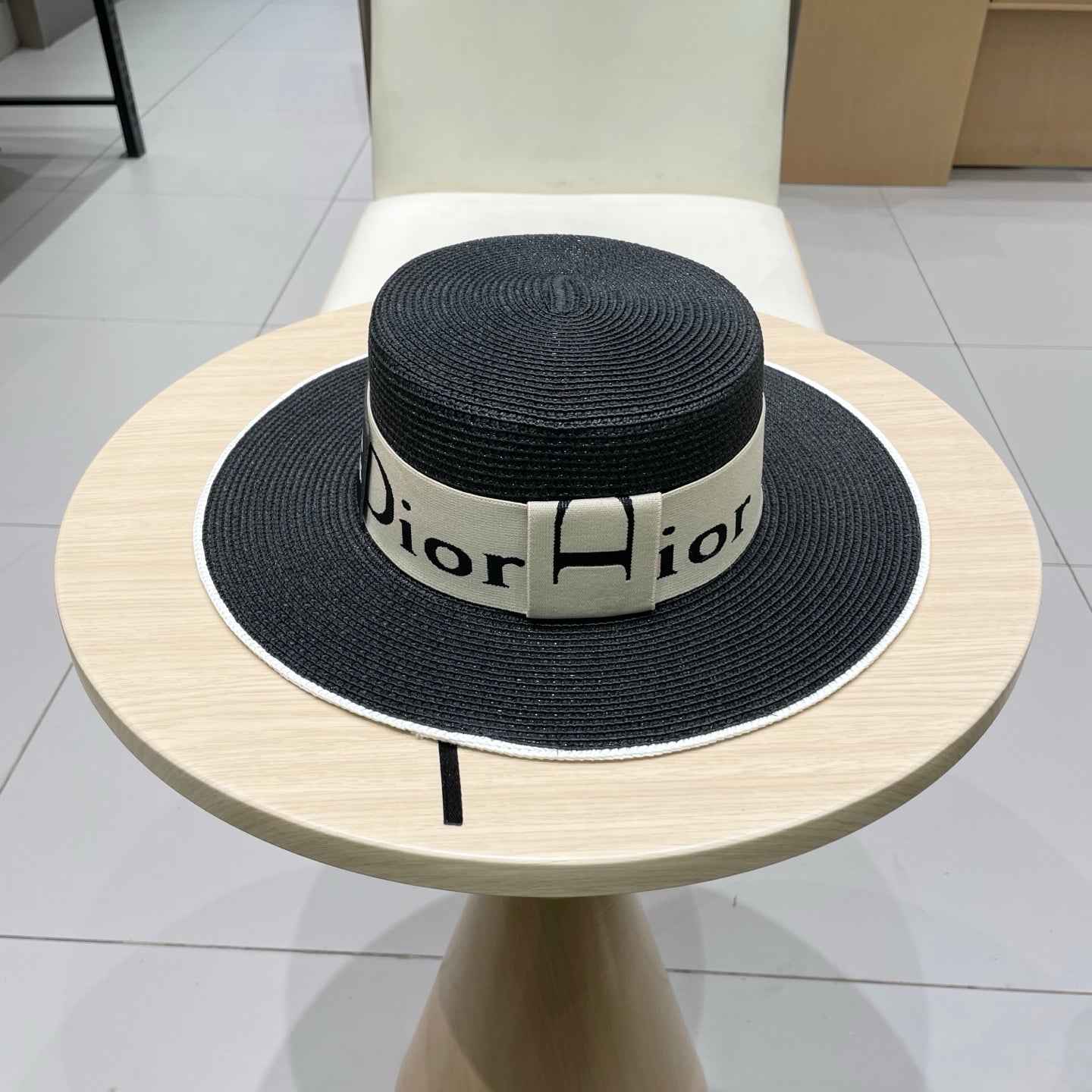 D-Cap