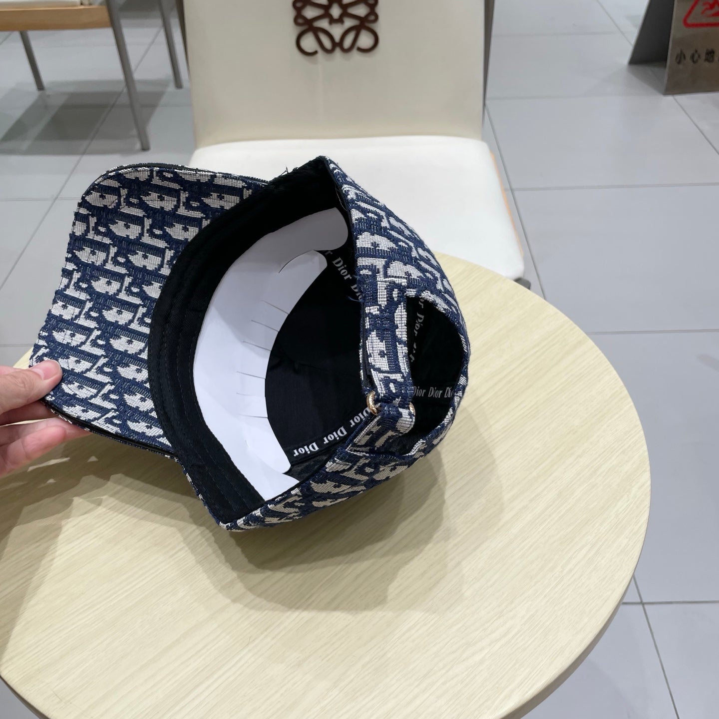 D-Cap