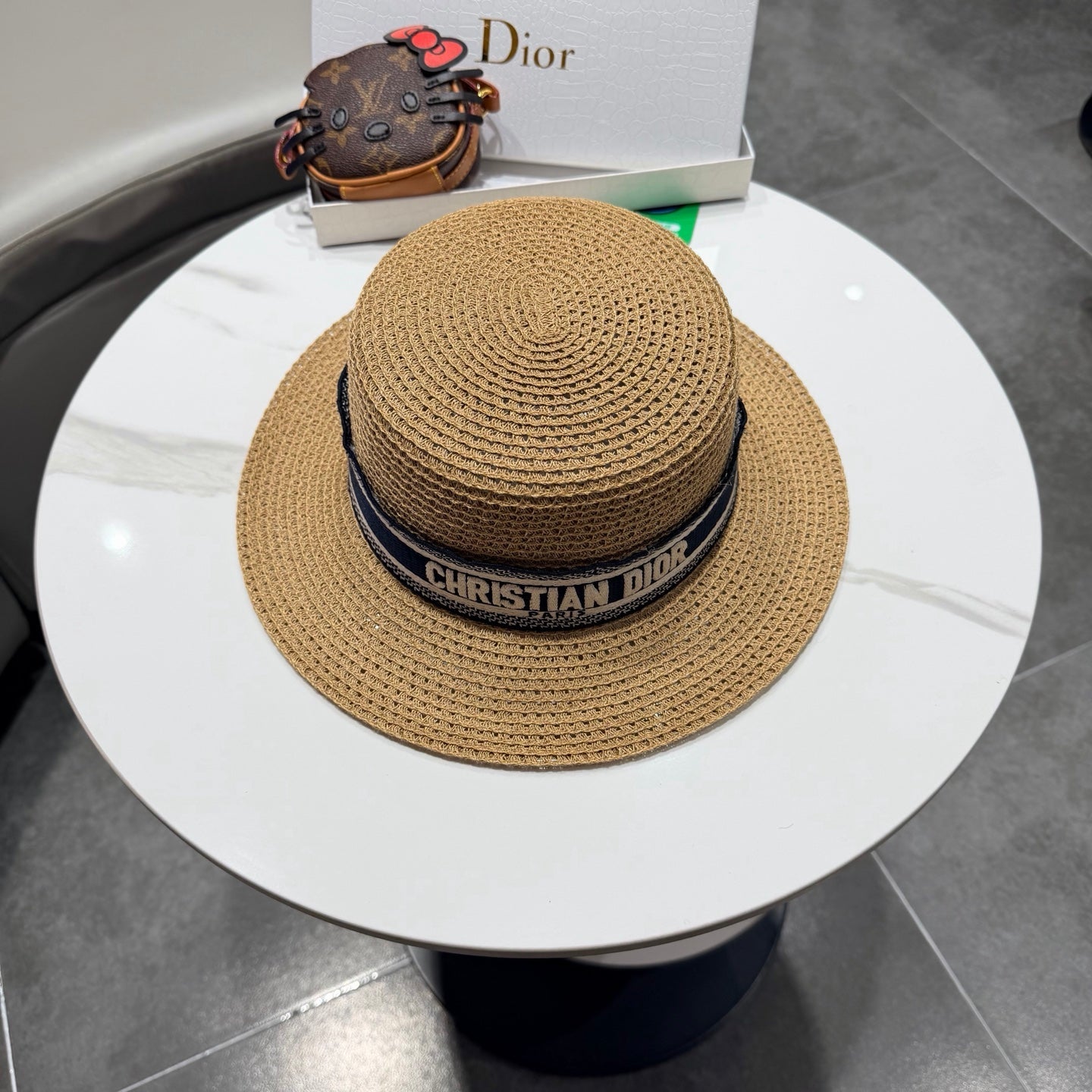 D-Cap