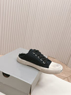 B-Sneakers