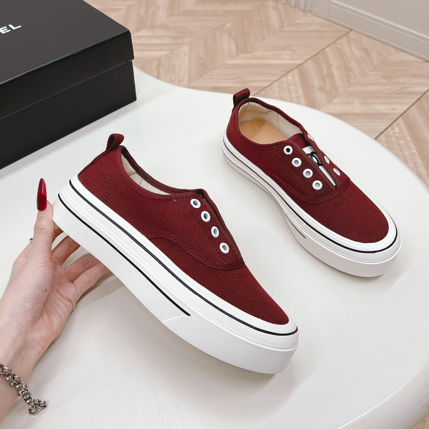 C-Sneakers