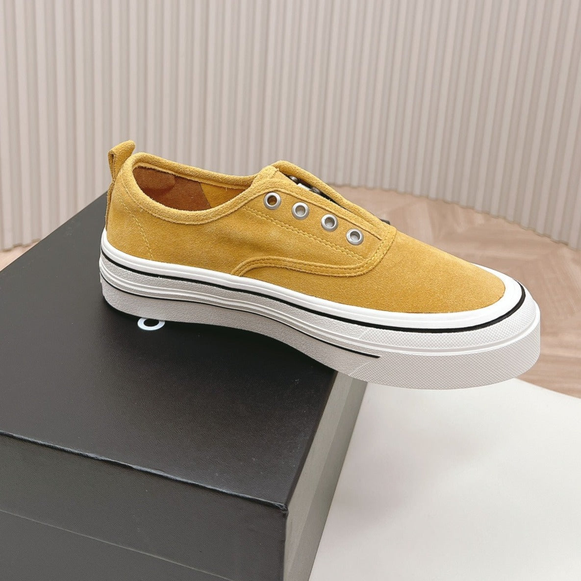 C-Sneakers