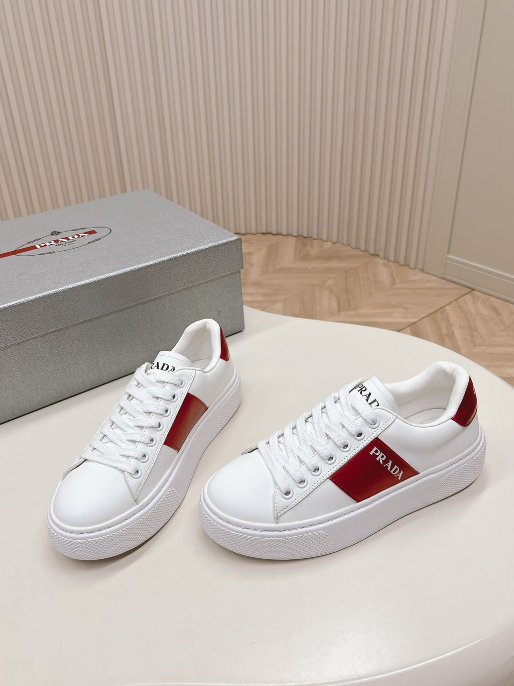 P-Sneakers