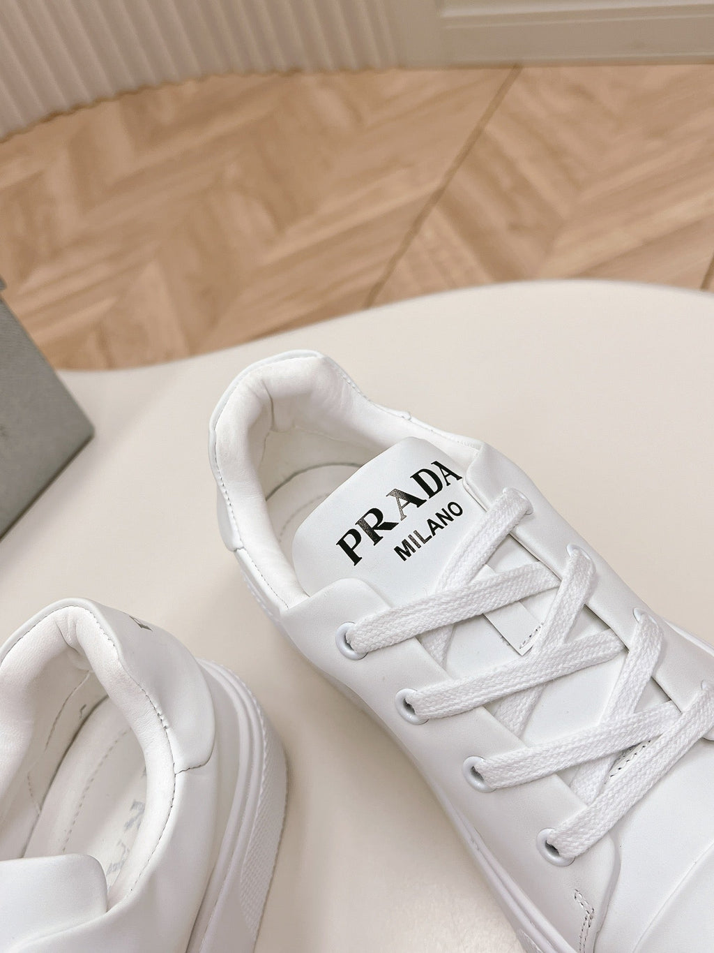 P-Sneakers