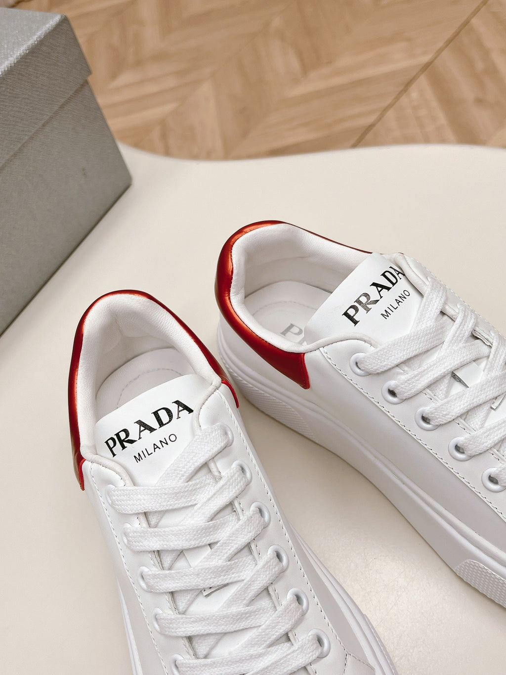 P-Sneakers