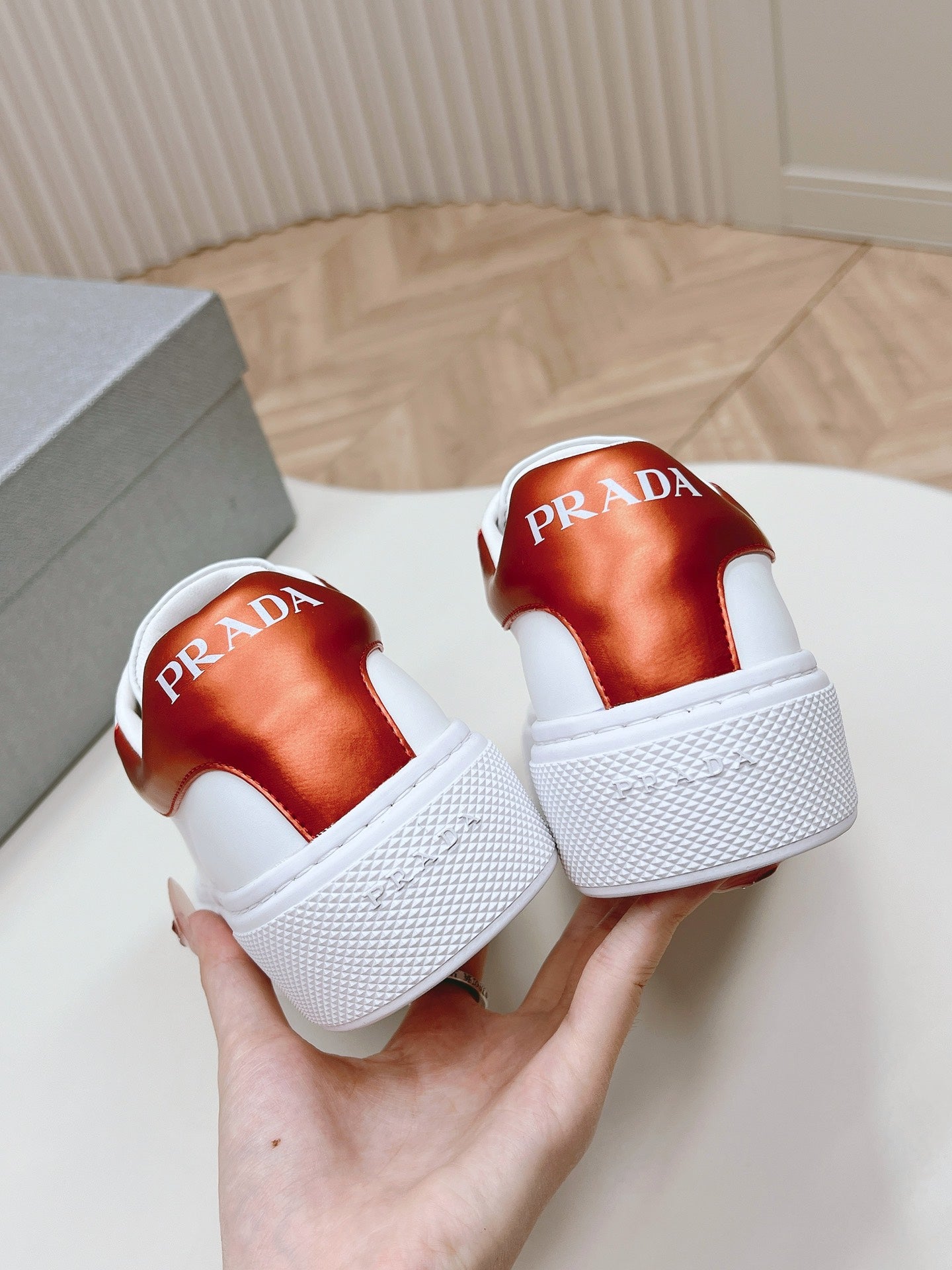 P-Sneakers