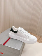 P-Sneakers