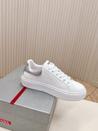 P-Sneakers