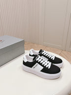P-Sneakers