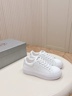 P-Sneakers