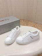 P-Sneakers
