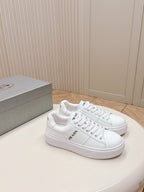 P-Sneakers