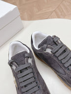 P-Sneakers
