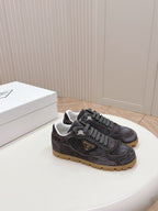 P-Sneakers