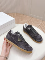 P-Sneakers