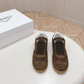 P-Sneakers