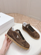 P-Sneakers