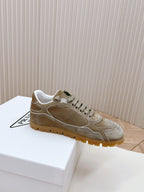 P-Sneakers