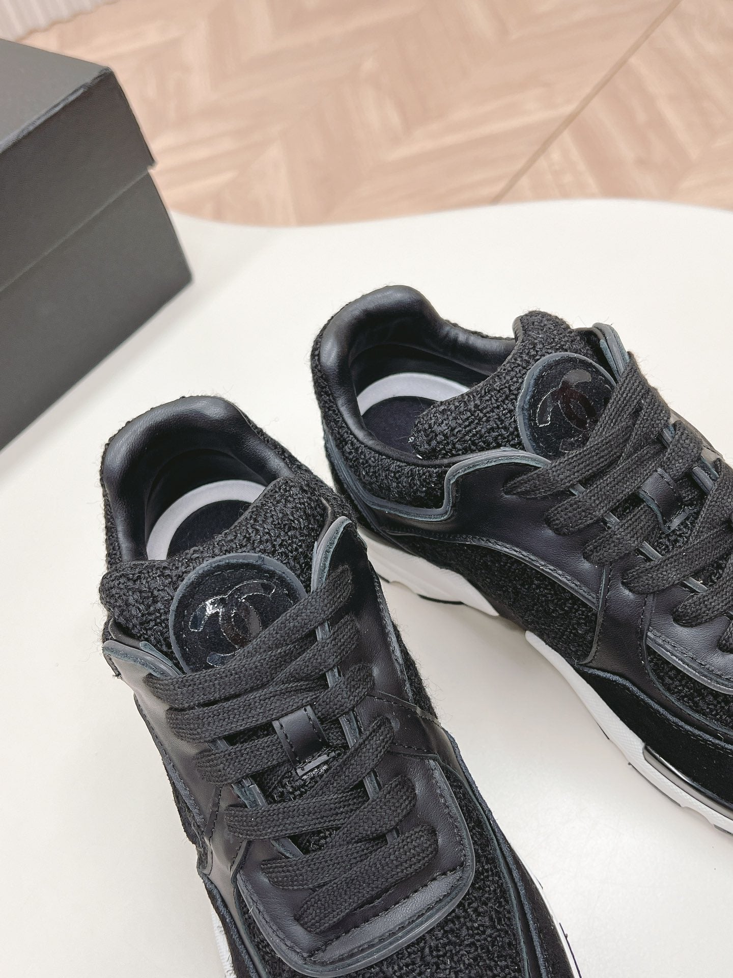 C-Sneakers