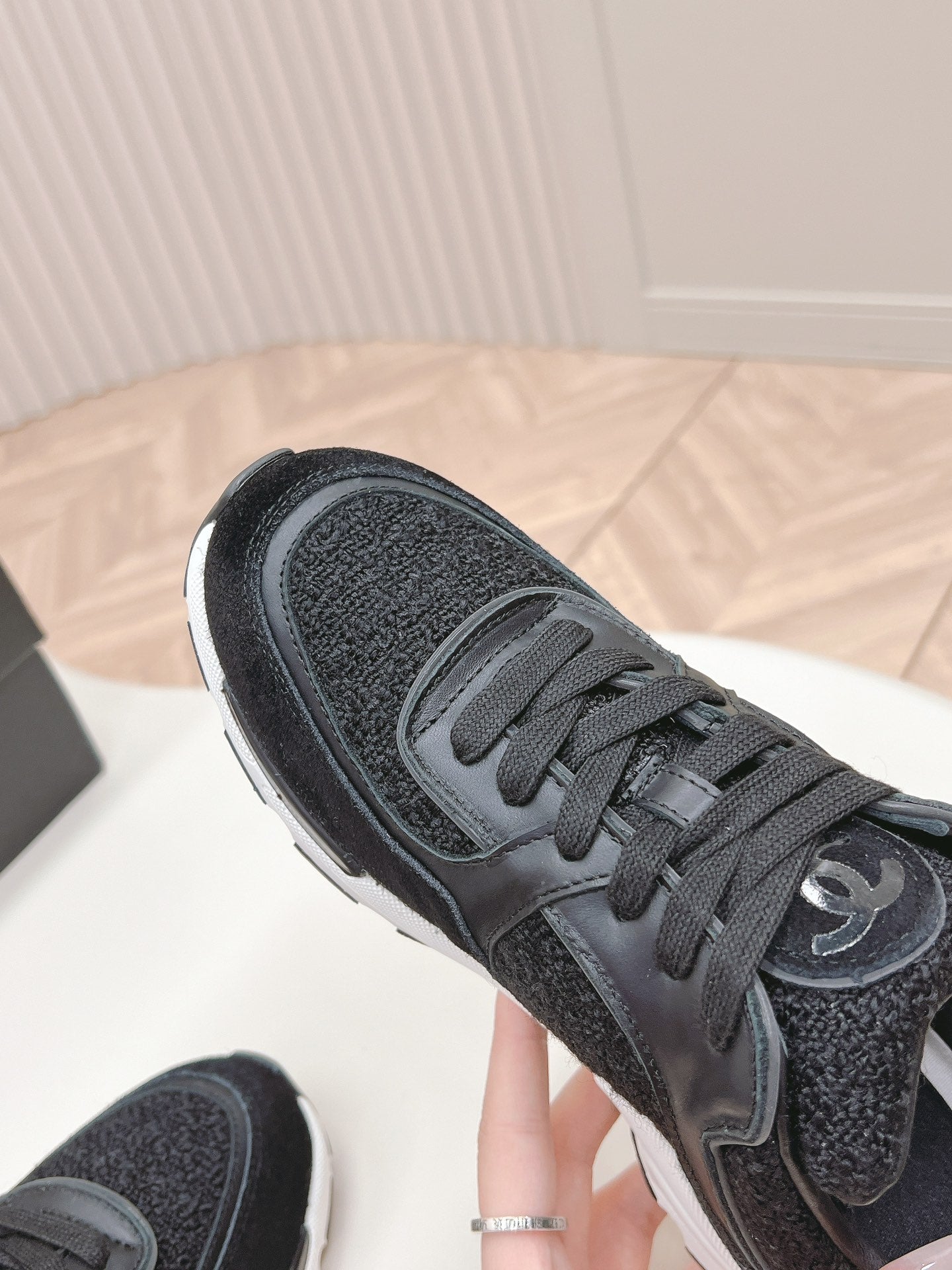 C-Sneakers